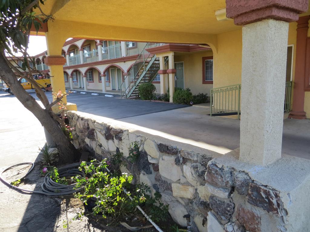 Delmonico Motel Los Angeles Exterior photo